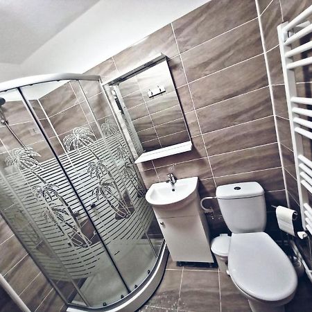 Camere In Regim Hotelier 브라쇼브 외부 사진